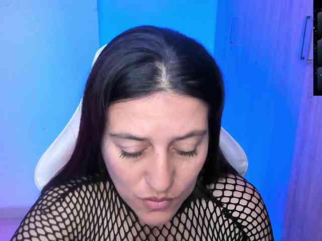 Saskyaajohnson webcam