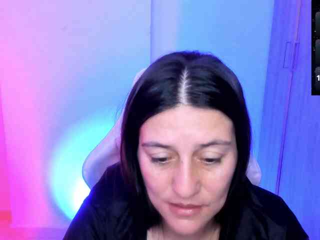 Saskyaajohnson webcam