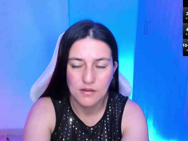 Saskyaajohnson webcam