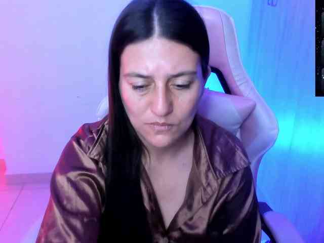 Saskyaajohnson webcam