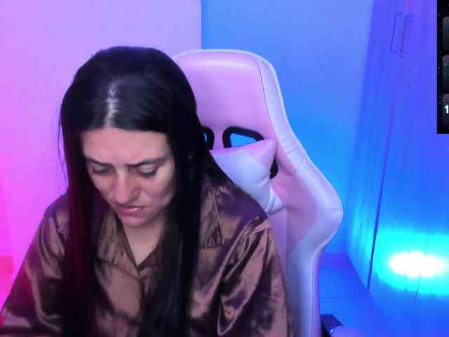 Saskyaajohnson webcam