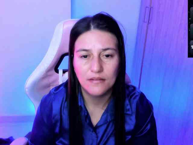 Saskyaajohnson webcam