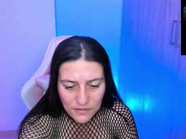 Saskyaajohnson webcam