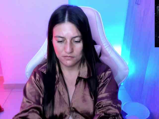 Saskyaajohnson webcam