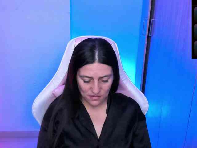 Saskyaajohnson webcam