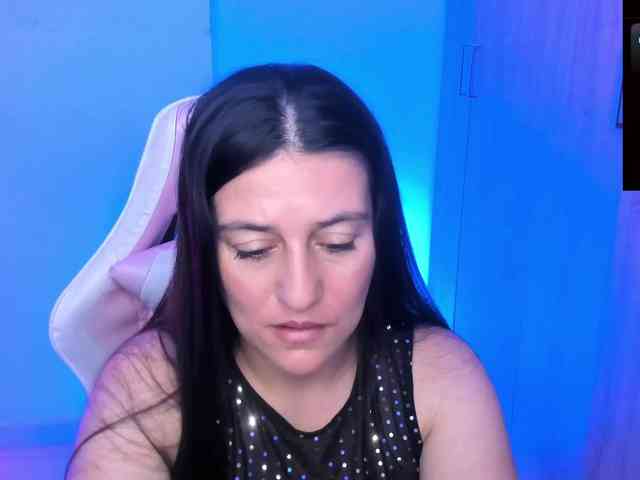 Saskyaajohnson webcam