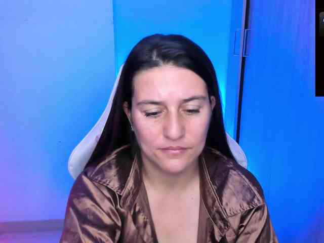 Saskyaajohnson webcam