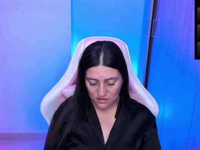 Saskyaajohnson webcam