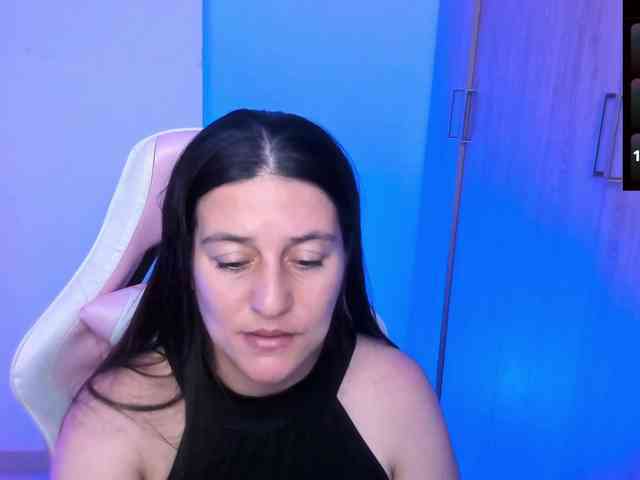 Saskyaajohnson webcam