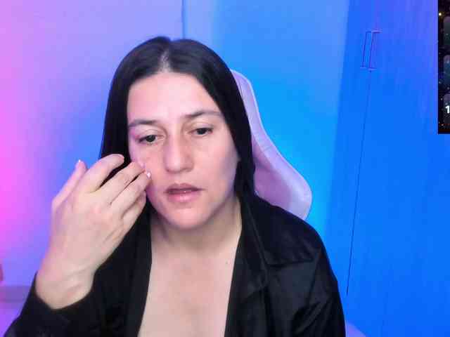Saskyaajohnson webcam