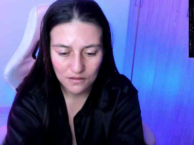 Saskyaajohnson webcam