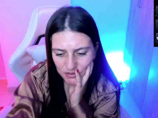 Saskyaajohnson webcam