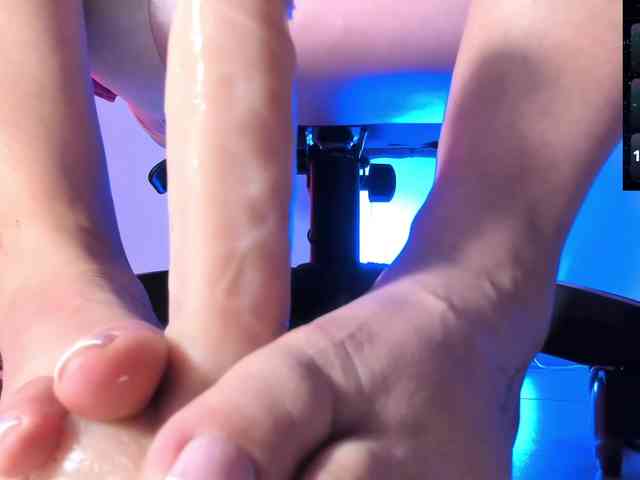 Saskyaajohnson webcam