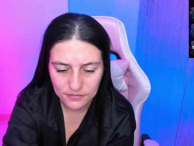 Saskyaajohnson webcam