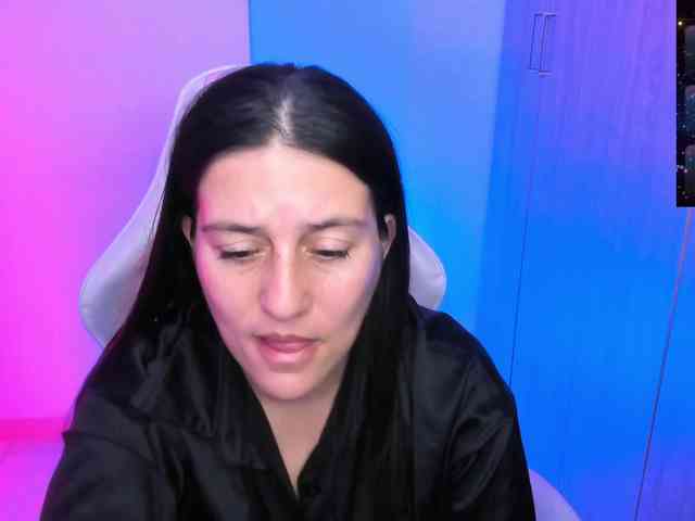 Saskyaajohnson webcam
