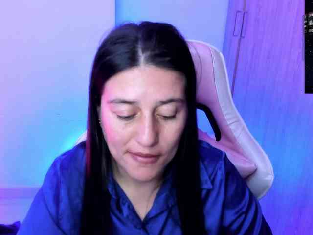 Saskyaajohnson webcam