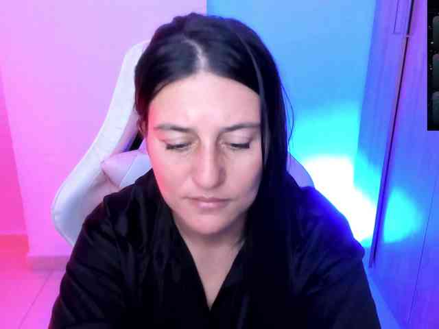 Saskyaajohnson webcam