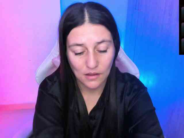 Saskyaajohnson webcam