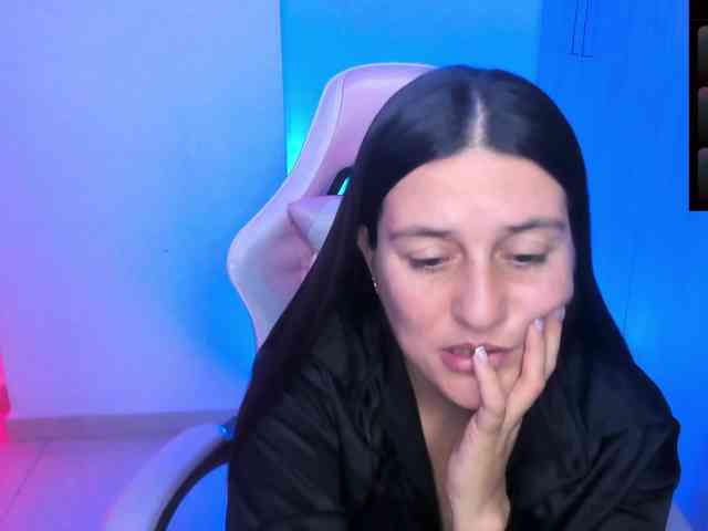 Saskyaajohnson webcam