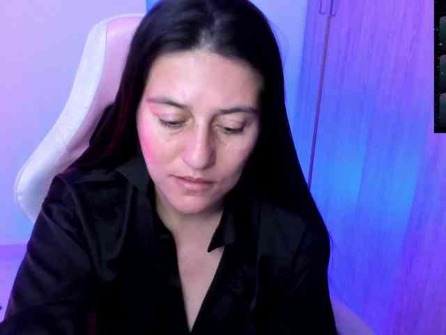 Saskyaajohnson webcam