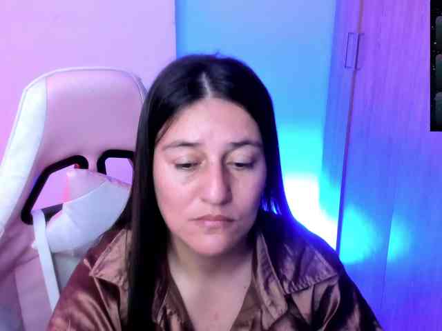 Saskyaajohnson webcam