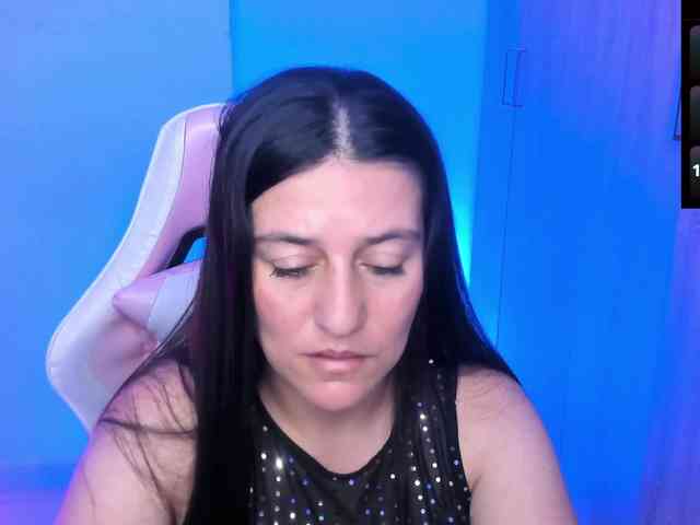 Saskyaajohnson webcam