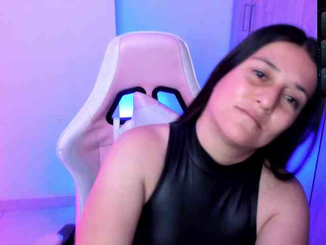 Saskyaajohnson webcam
