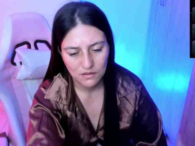 Saskyaajohnson webcam