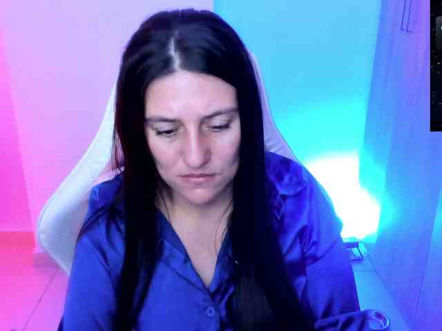 Saskyaajohnson webcam