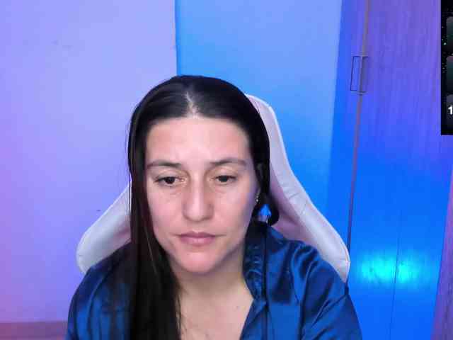 Saskyaajohnson webcam
