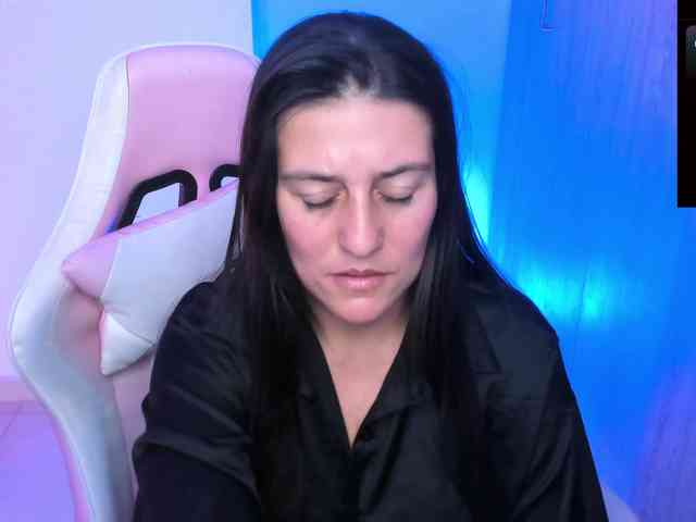 Saskyaajohnson webcam