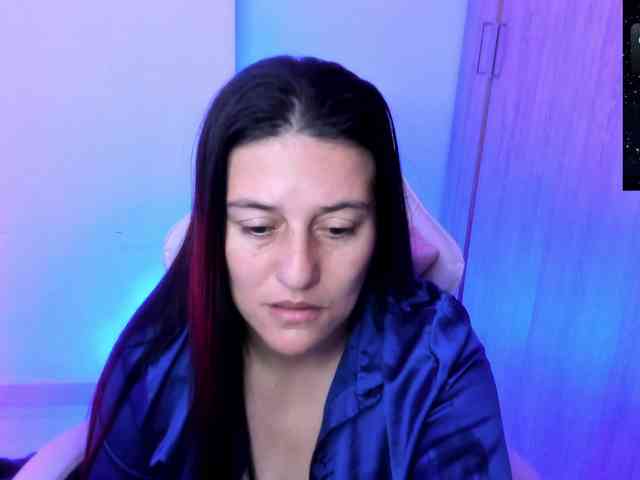 Saskyaajohnson webcam
