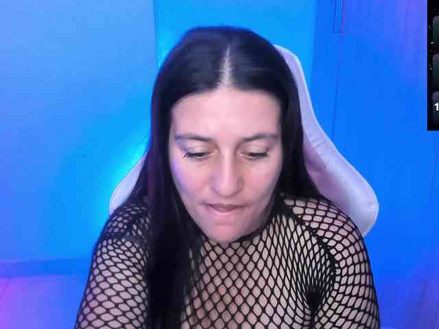 Saskyaajohnson webcam