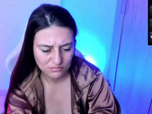 Saskyaajohnson webcam