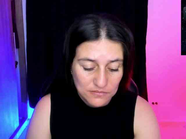 Saskyaajohnson webcam