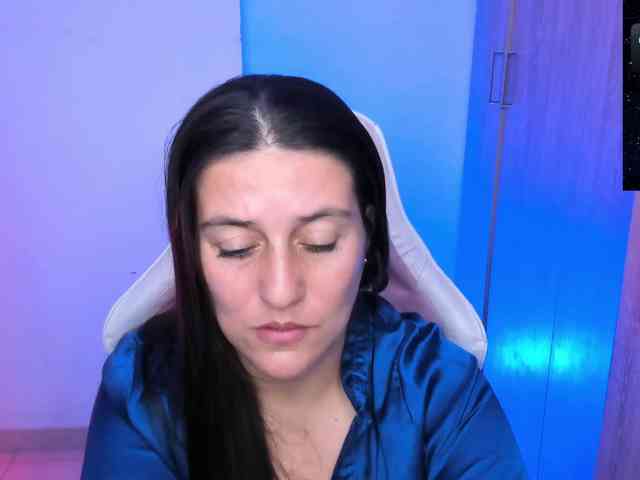 Saskyaajohnson webcam