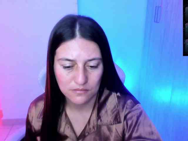 Saskyaajohnson webcam