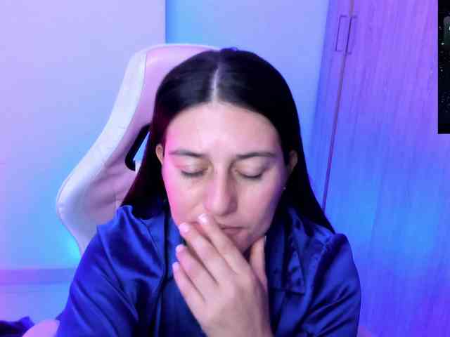 Saskyaajohnson webcam