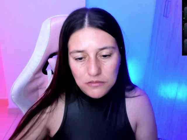 Saskyaajohnson webcam