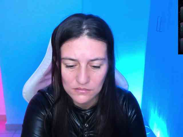Saskyaajohnson webcam
