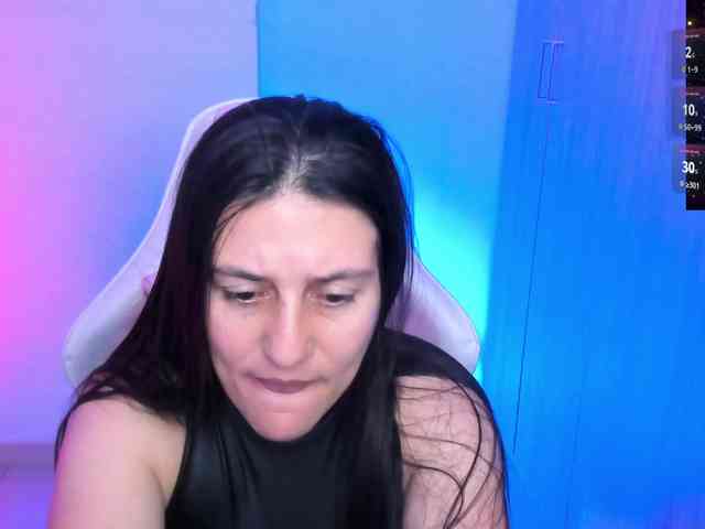 Saskyaajohnson webcam