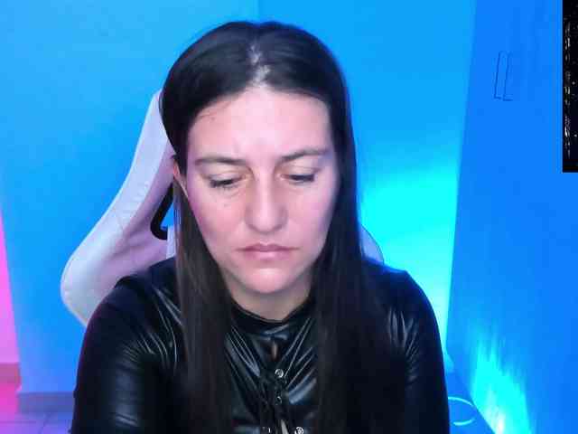 Saskyaajohnson webcam