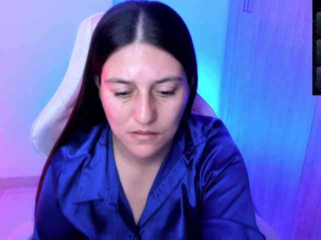 Saskyaajohnson webcam