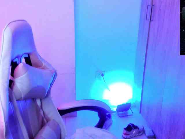 Saskyaajohnson webcam