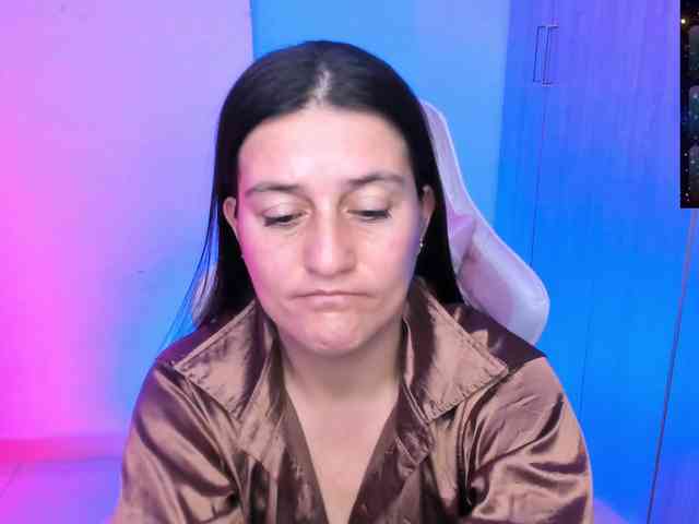 Saskyaajohnson webcam