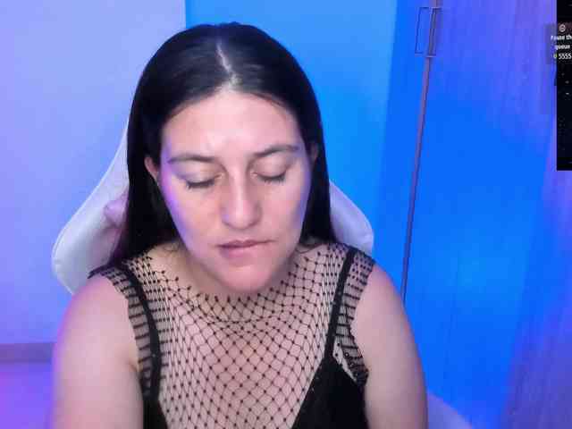 Saskyaajohnson webcam