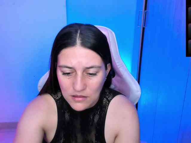 Saskyaajohnson webcam