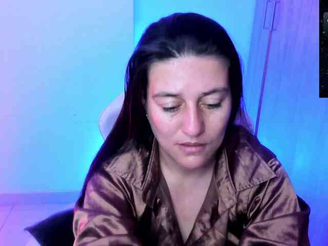 Saskyaajohnson webcam