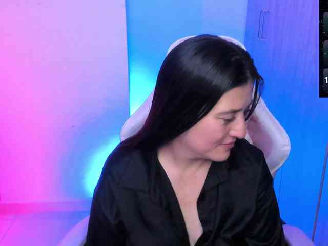 Saskyaajohnson webcam