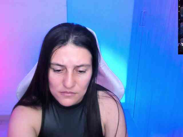 Saskyaajohnson webcam